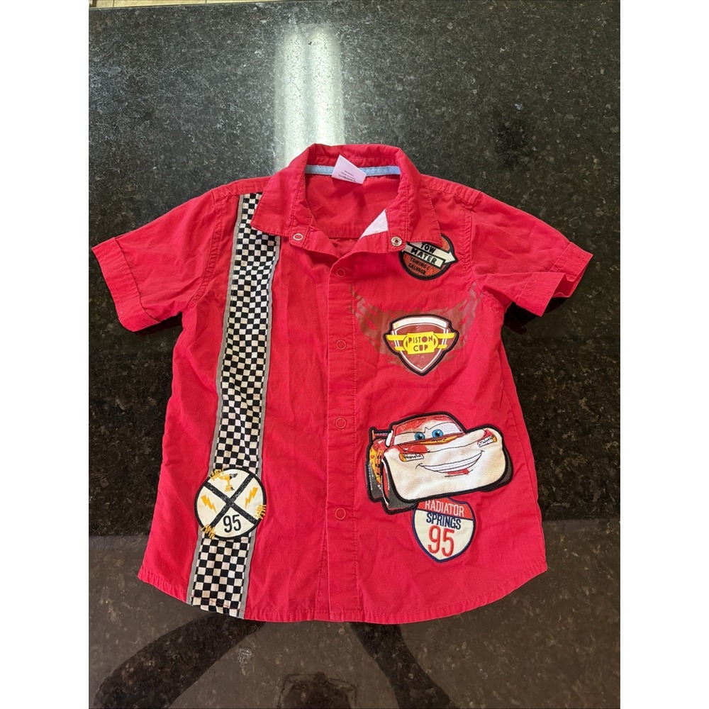 Disney Store Cars ButtonUp Racing Shirt Sz 3 Lightning McQueen Tow Mater Patches